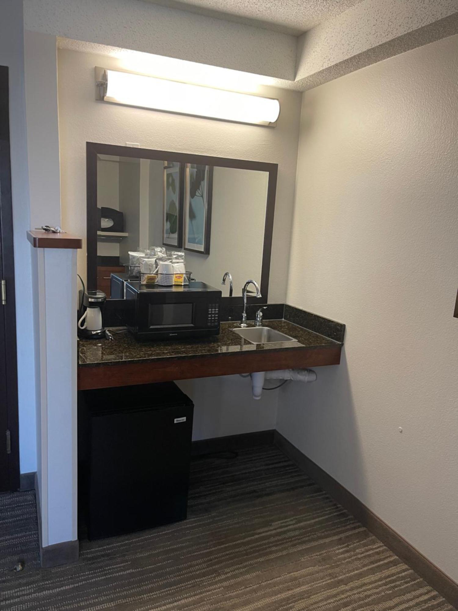Hyatt Place Kansas City/Overland Park/Metcalf Ngoại thất bức ảnh
