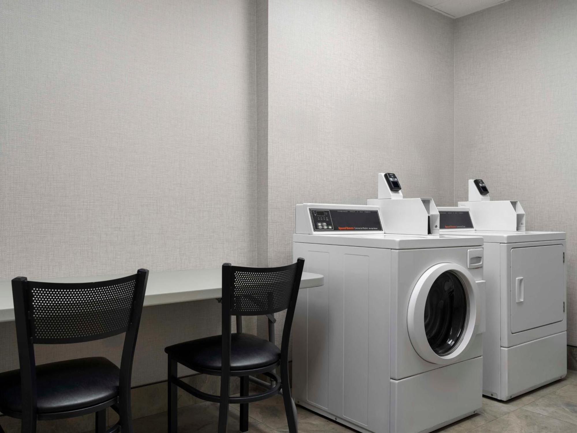 Hyatt Place Kansas City/Overland Park/Metcalf Ngoại thất bức ảnh