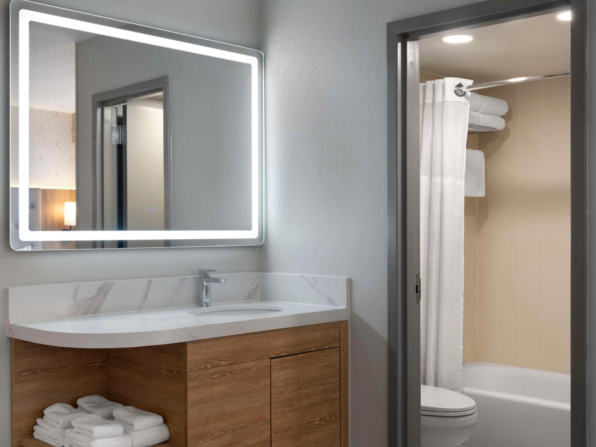 Hyatt Place Kansas City/Overland Park/Metcalf Ngoại thất bức ảnh
